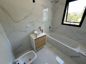 Casa en venta Parque Leloir