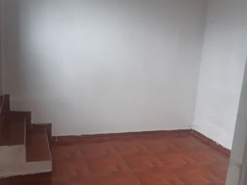 SE VENDE CASA EN VILLAMARIA-CALDAS CON RENTA