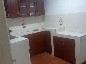 SE VENDE CASA EN VILLAMARIA-CALDAS CON RENTA