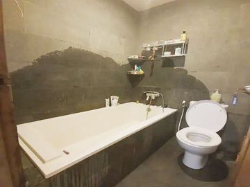 Rumah Dijual Dekat Mall Cipinang Indah, Kampus UKI