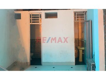 🏢 VENTA DE LOCAL COMERCIAL – ZONA EXCLUSIVA EN CHICLAYO
📍 Ubicación: Lote 2, Mz. A – Urbanización Jardines de Santa Rosa, Chiclayo
💰 Precio: $130,00