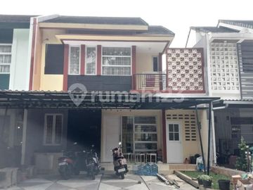 Dijual Rumah Bagus 2 Lantai (8X16) Siap Huni Cluster Castilla, BSD City