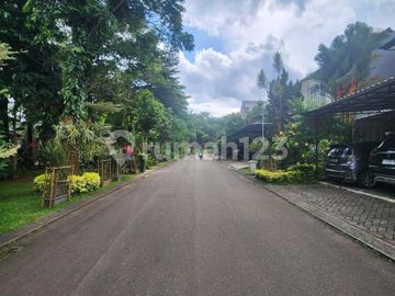 Dijual Rumah Bagus 2 Lantai (8X16) Siap Huni Cluster Castilla, BSD City