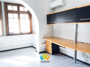 Local comercial en arriendo en Av. Bilbao a la calle