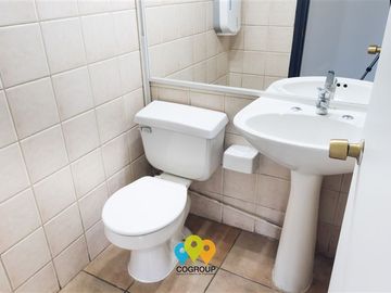 Local comercial en arriendo en Av. Bilbao a la calle