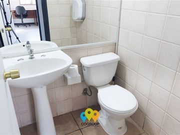 Local comercial en arriendo en Av. Bilbao a la calle