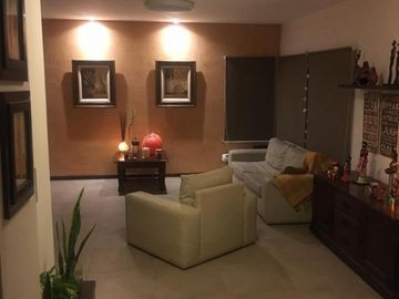 Chalet en San Miguel de Ghiso Country Club. Apta Credito.