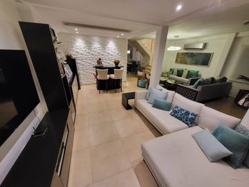 SE VENDE CASA EN CIUDAD CELESTE