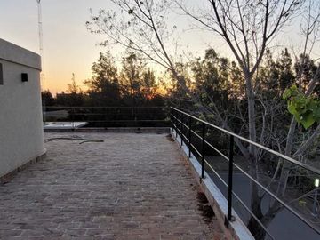Casa 4 dormitorios a estrenar en venta Fisherton Country Los Pasos 1 barrio privado Pileta