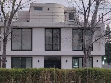 Casa 4 dormitorios a estrenar en venta Fisherton Country Los Pasos 1 barrio privado Pileta
