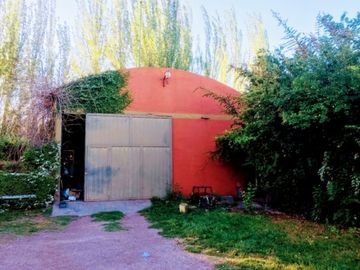 ESPECTACULAR PROPIEDAD CON CENTRO DE EQUITACIÃN, CASA QUINTA, PISCINA Y QUINCHO.