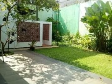 Rumah Bagus Terawat Siap Huni Pinggir Jalan Utama Bangka Kemang Jakarta Selatan