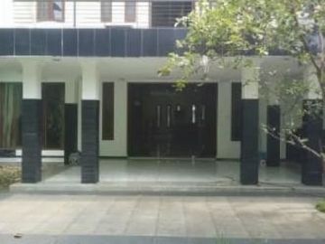 Rumah Bagus Terawat Siap Huni Pinggir Jalan Utama Bangka Kemang Jakarta Selatan