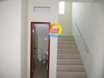Casa con Vista Al Mar de Venta en Playas, Via a Data / Posorja, Cdla. Acapulco