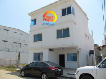 Casa con Vista Al Mar de Venta en Playas, Via a Data / Posorja, Cdla. Acapulco