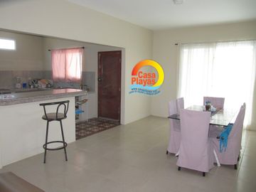 Casa con Vista Al Mar de Venta en Playas, Via a Data / Posorja, Cdla. Acapulco