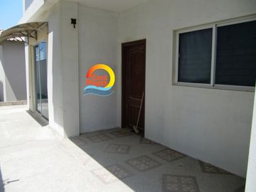 Casa con Vista Al Mar de Venta en Playas, Via a Data / Posorja, Cdla. Acapulco