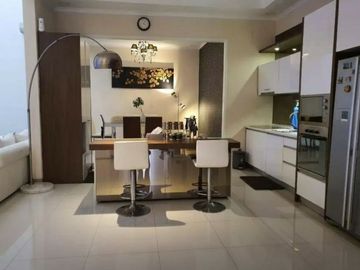 Rumah Dalam Perumahan Kebon Jeruk Furnished Siap Huni