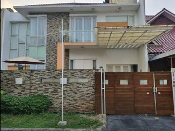 Rumah Dalam Perumahan Kebon Jeruk Furnished Siap Huni
