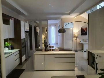 Rumah Dalam Perumahan Kebon Jeruk Furnished Siap Huni