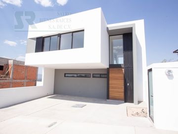 Casa Jardín trasero con terraza en Zibatá, Santiago de Querétaro Centro