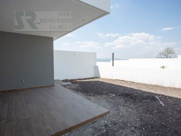 Casa Jardín trasero con terraza en Zibatá, Santiago de Querétaro Centro