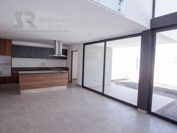 Casa Jardín trasero con terraza en Zibatá, Santiago de Querétaro Centro