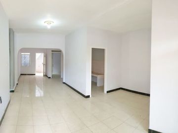 Dijual Rumah Pondok Chandra Nanas, Waru Sidoarjo Dekat MERR, Surabaya Selatan