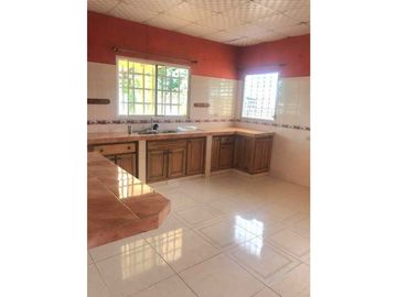 VENDO AMPLIA CASA DE 3HAB EN LA JUVENTUD