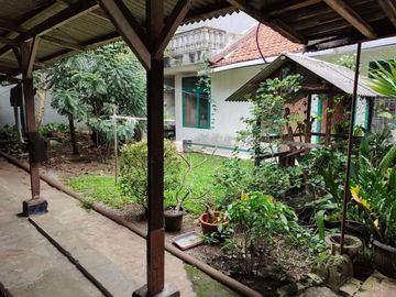 Rumah Lama Tanah Luas Strategis Siap Huni Leuwipanjang Bojongloa Kidul Bandung