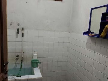 Rumah Lama Tanah Luas Strategis Siap Huni Leuwipanjang Bojongloa Kidul Bandung
