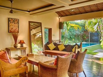 Over contract commercial villa right in the heart of Oberoi in Seminyak Bali