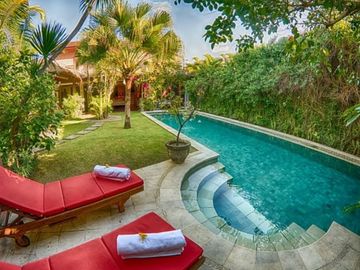 Over contract commercial villa right in the heart of Oberoi in Seminyak Bali