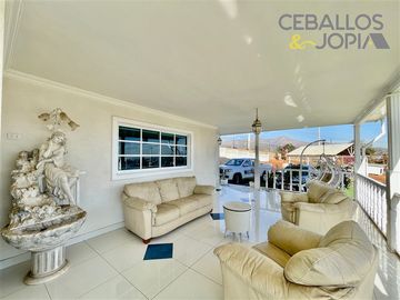 Casa en venta de 3 dorm. en Villa Alemana