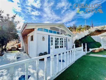 Casa en venta de 3 dorm. en Villa Alemana