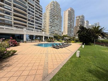 Departamento en venta de 3 dorm. en Avenida Edmundo Eluchans