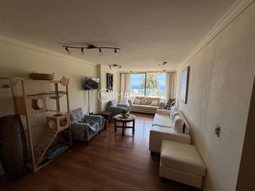Departamento en venta de 3 dorm. en Avenida Edmundo Eluchans