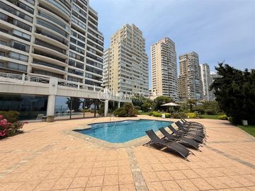 Departamento en venta de 3 dorm. en Avenida Edmundo Eluchans