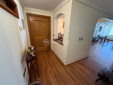 Departamento en venta de 3 dorm. en Avenida Edmundo Eluchans