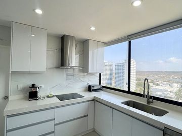 Punta Centinela, amplio departamento remodelado, de 3 dormitorios y con vista al mar (Torre Vigía del Mar)