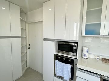 Punta Centinela, amplio departamento remodelado, de 3 dormitorios y con vista al mar (Torre Vigía del Mar)