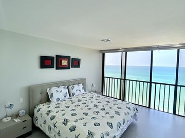 Punta Centinela, amplio departamento remodelado, de 3 dormitorios y con vista al mar (Torre Vigía del Mar)