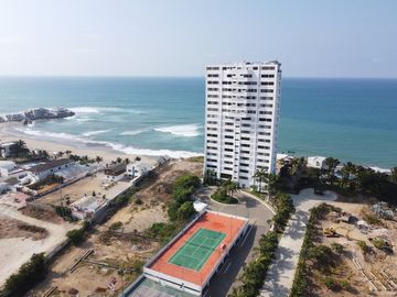 Punta Centinela, amplio departamento remodelado, de 3 dormitorios y con vista al mar (Torre Vigía del Mar)