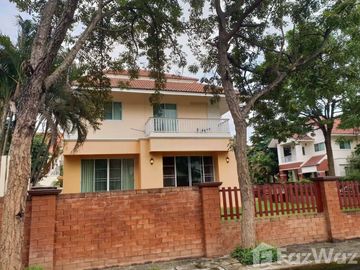 6 Bedroom House for sale at Lanna Thara Village