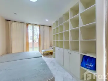 6 Bedroom House for sale at Lanna Thara Village