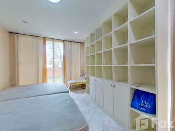 6 Bedroom House for sale at Lanna Thara Village