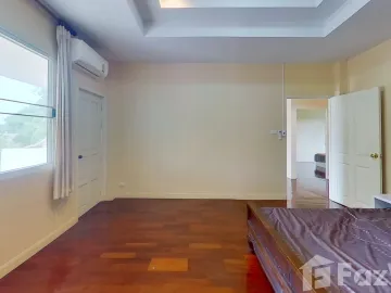 6 Bedroom House for sale at Lanna Thara Village