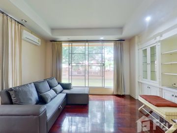6 Bedroom House for sale at Lanna Thara Village