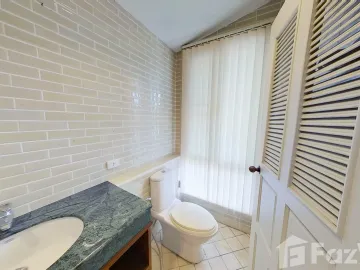 6 Bedroom House for sale at Lanna Thara Village