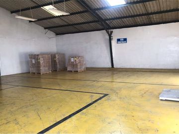 Fábrica química de venta en Manta